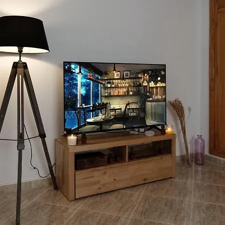 A 100m Del Ayuntamiento Уэльва