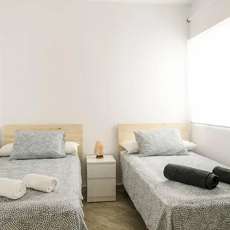 Апартаменты A 100m Del Ayuntamiento