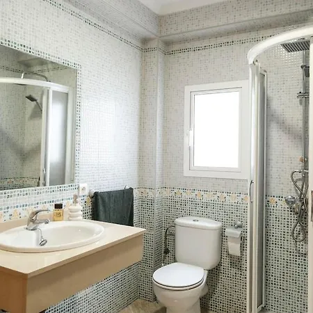 A 100m Del Ayuntamiento Апартаменты *