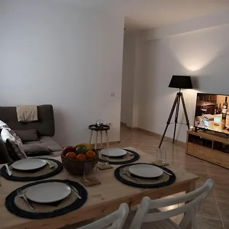A 100m Del Ayuntamiento Apartamento